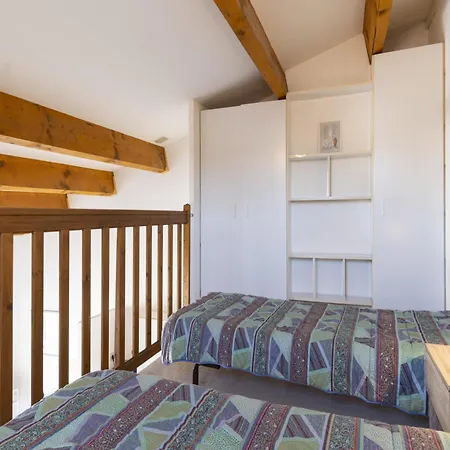 Cristallines N°69 - M2m6 Apartamento *